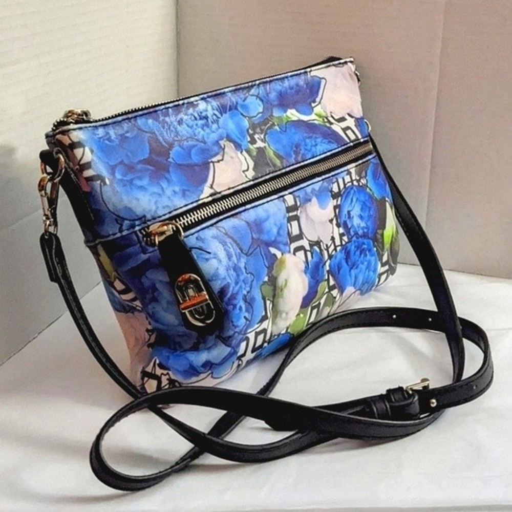 REED Blue and White Floral Crossbody Bag